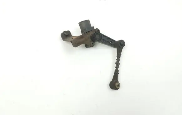Headlight/headlamp level sensor