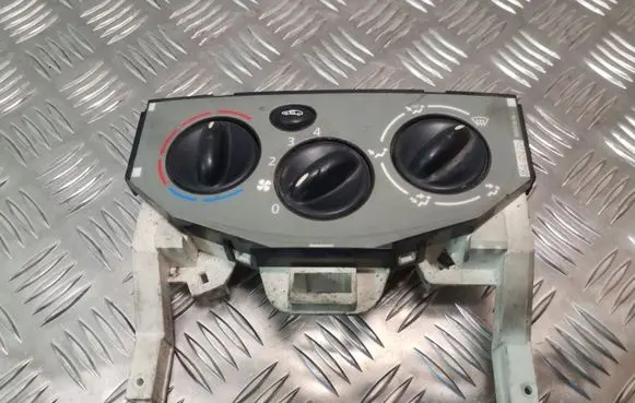 Opel Vivaro Climate control unit W964383F