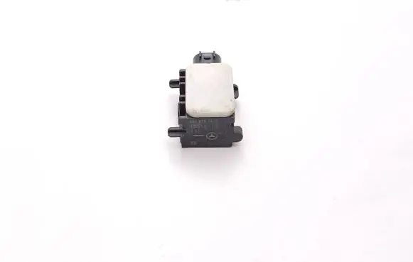 Mercedes-Benz S W221 Airbag deployment crash/impact sensor A0038202826