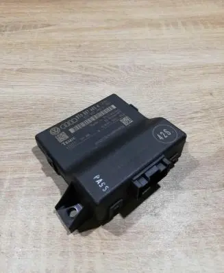 Audi A4 S4 B8 8K Gateway control module 8T0907468H