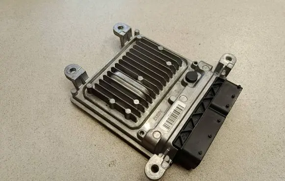 Mercedes-Benz C W204 Engine control unit/module A6519007500 A0064461540 28336101
