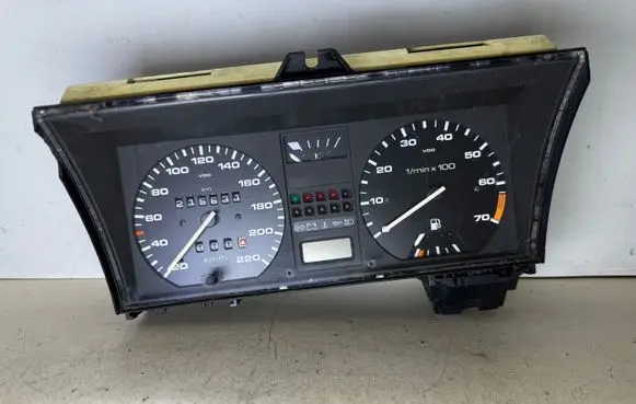 Speedometer (instrument cluster)