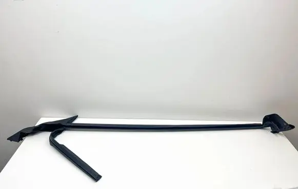 Mercedes-Benz SL R231 Door glass trim A2317200624 2317200624