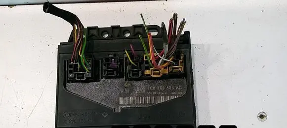 Volkswagen PASSAT B6 Engine control unit/module 3C0959433AB