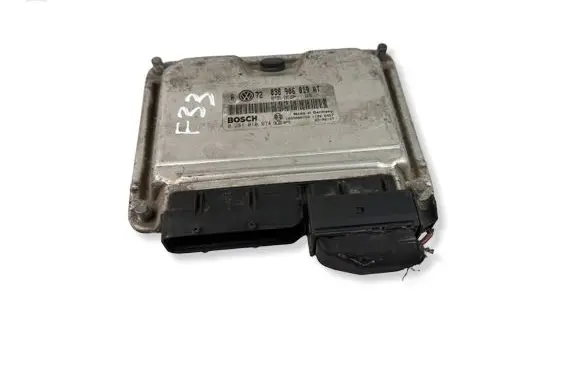 Volkswagen Golf IV Engine control unit/module 038906019AT 1039S00725 0281010974