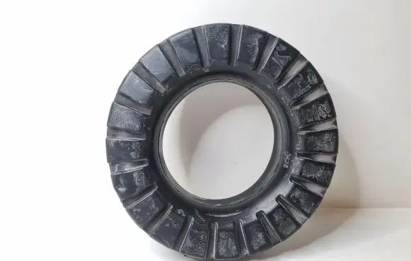 Ford Mustang VI Rear coil spring rubber mount DG9C5599AXC