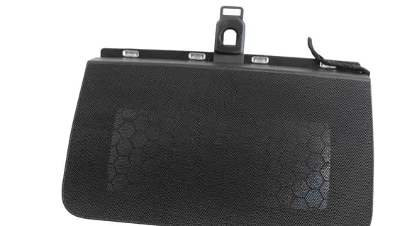Dashboard glove box trim