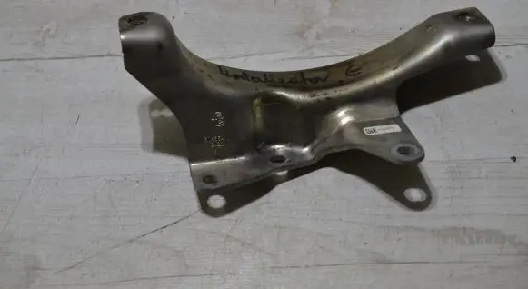 Alfa Romeo Giulia Other engine bay part 8398
