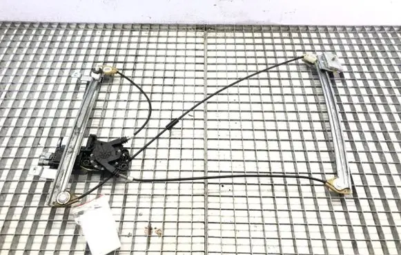 Citroen C3 Pluriel Front door window regulator with motor