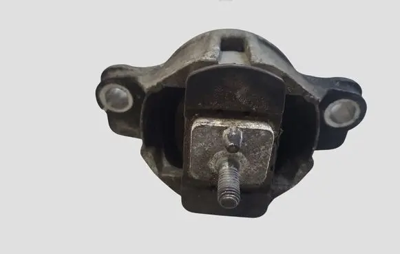 Jaguar XE Engine mount bracket 3618840