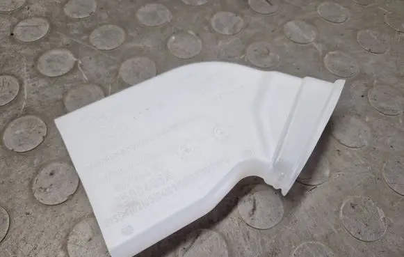 BMW 2 Active Tourer U06 Cabin air duct channel 9496547