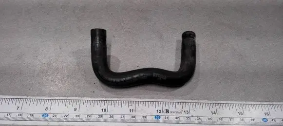 Volkswagen PASSAT B6 Vacuum line/pipe/hose 8P0133781A