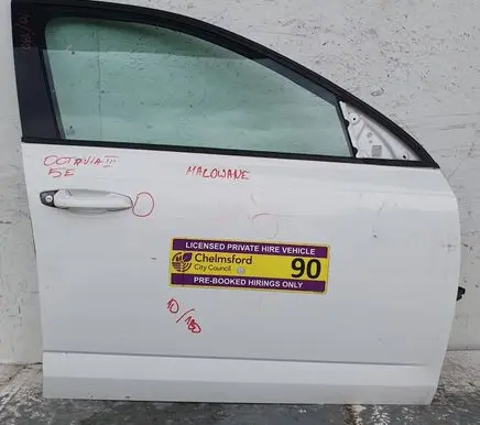 Skoda Octavia Mk3 (5E) Front door