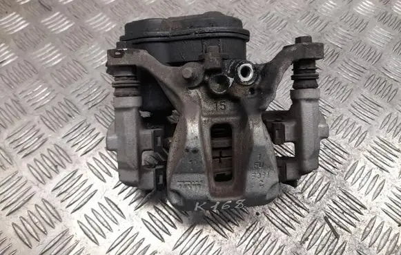 Toyota Yaris XP210 Rear brake caliper 