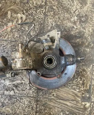 Peugeot 607 Front wheel hub