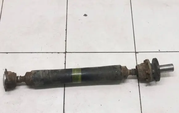 Mitsubishi Pajero Rear driveshaft/prop shaft Mr498390