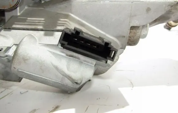 Mercedes-Benz E W211 Steering wheel axle A2114603616