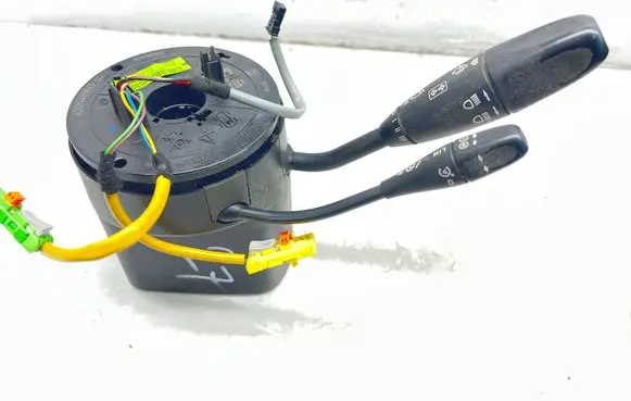 Mercedes-Benz CLK A209 C209 Wiper turn signal indicator stalk/switch A2035405645