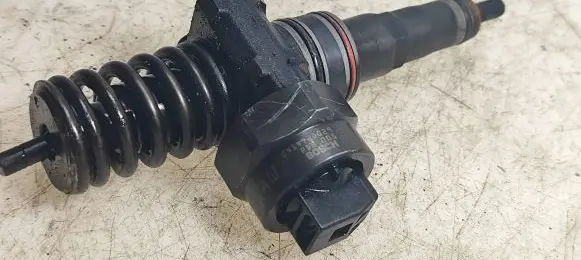 Ford Galaxy Fuel injector 038130073AC 0414720025