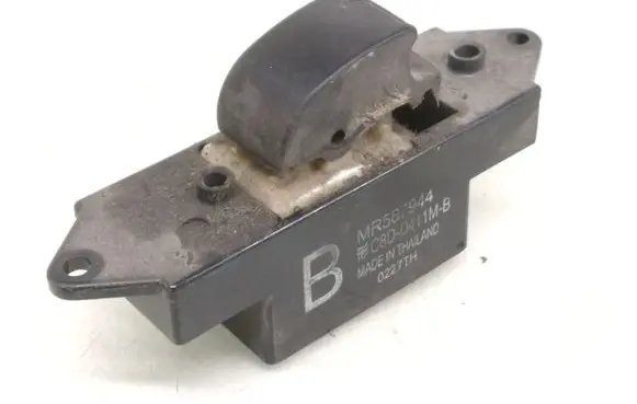Mitsubishi Colt Electric window control switch MR587944 C8DD411MB