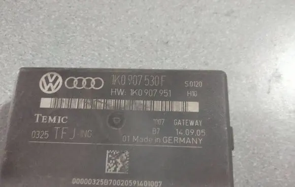 Skoda Octavia Mk2 (1Z) Gateway control module 1K0907530F 1K0907951 0325