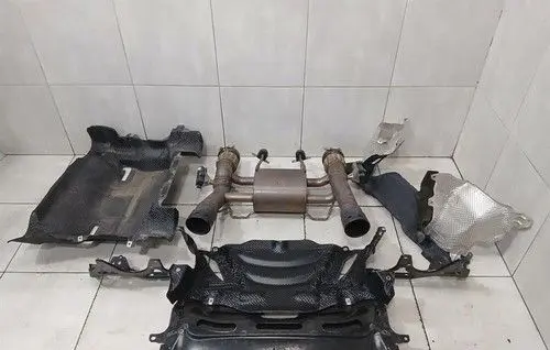 McLaren 600LT Front muffler/silencer 14H070CP