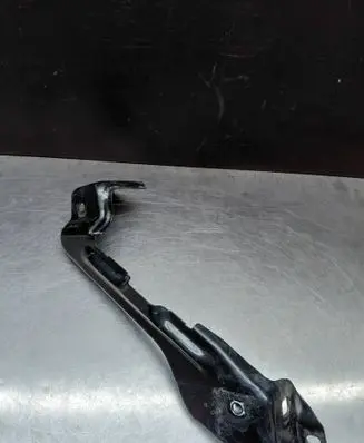 Mercedes-Benz E W211 Headlight/headlamp mounting bracket 