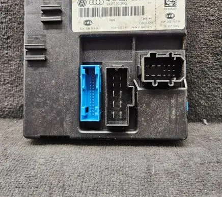 Audi A6 S6 C6 4F Light module LCM 4F0907289G 4F0910289G 5DK00876224