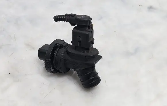 Opel Insignia A Breather valve 1041623S01