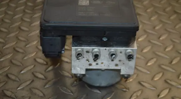 Land Rover Range Rover Evoque L538 ABS Pump HJ322C405AC A426R17W013