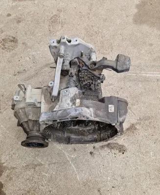 Volkswagen Golf VI Manual 5 speed gearbox 0A4301107L