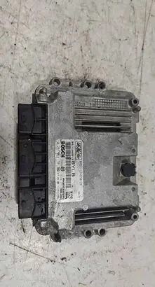 Ford Focus Engine control unit/module 8M5112A650LB 0281011701 8M5112A650L