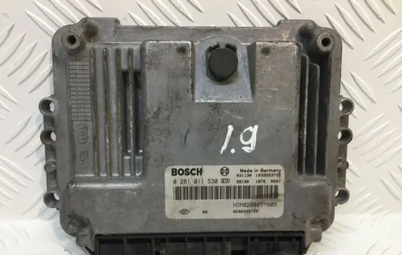 Renault Trafic II (X83) Engine control unit/module 8200325720