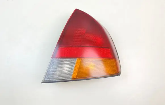 Mitsubishi Carisma Rear/tail lights MB944544 29212201
