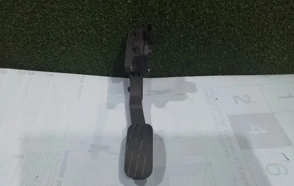 Renault Master III Accelerator throttle pedal 180101626R