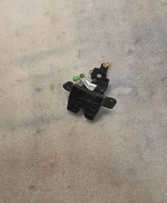 KIA Sportage Loading door lock 
