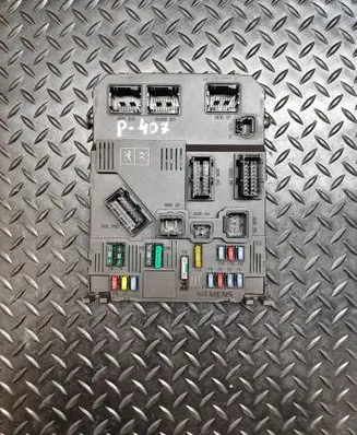 Peugeot 407 Comfort/convenience module 9655221080 S120104700