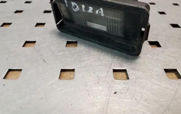 Seat Ibiza III (6L) Number plate light 5P0943021