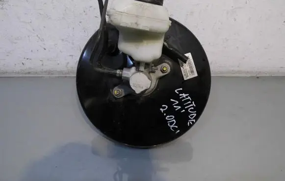 Renault Latitude (L70) Brake booster