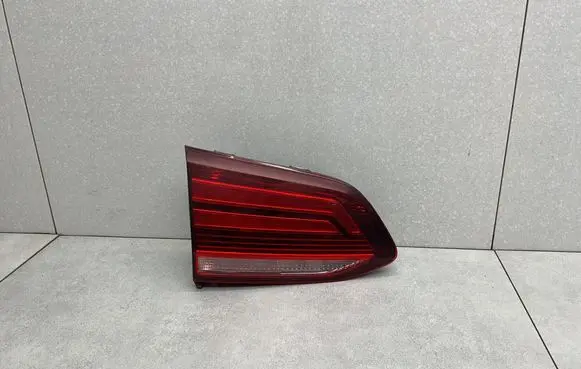 Volkswagen Golf VII Tailgate rear/tail lights 5G9945093H
