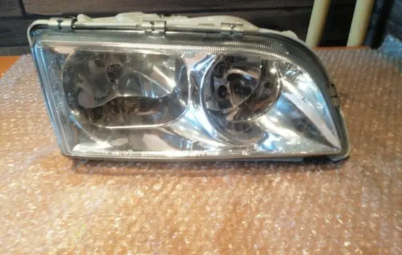 Volvo S40, V40 Headlight/headlamp 087731109R