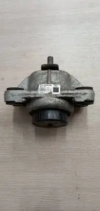 Land Rover Range Rover L405 Engine mount bracket FPLA6A003BA