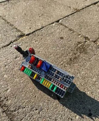 BMW 5 G30 G31 G38 Fuse box set 9350313 0300921910 935031302