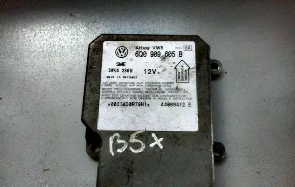 Volkswagen PASSAT B5.5 Airbag control unit/module 6Q0909605B 44000412E 5WK42869