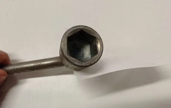 Mazda 3 II Wheel nut wrench