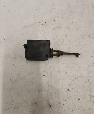 BMW X5 E53 Tailgate boot lock/latch motor 406204261 8379996