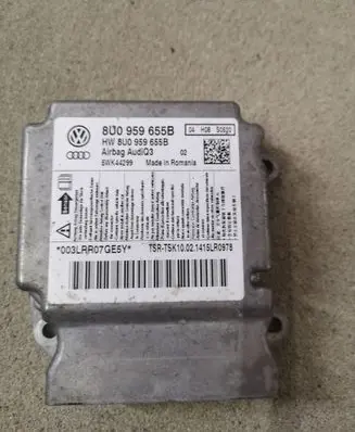Audi Q3 8U Airbag control unit/module 8U0959655B 5WK44299