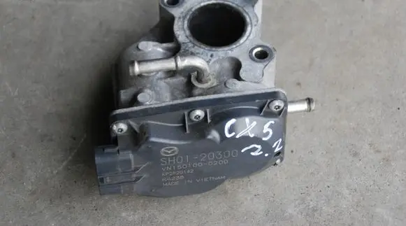 Mazda CX-5 Throttle valve 20300