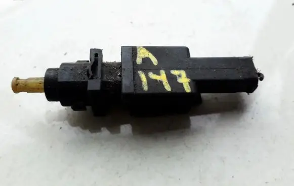 Alfa Romeo 147 Brake pedal sensor switch B365 10010