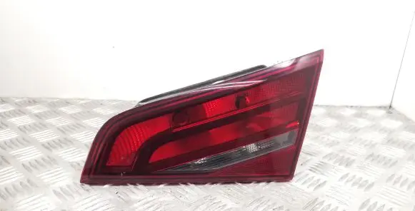 Audi A3 S3 8V Tailgate rear/tail lights 8V4945094